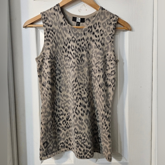 Saks Fifth Avenue Leopard Print Sleeveless Top - Picture 1 of 6